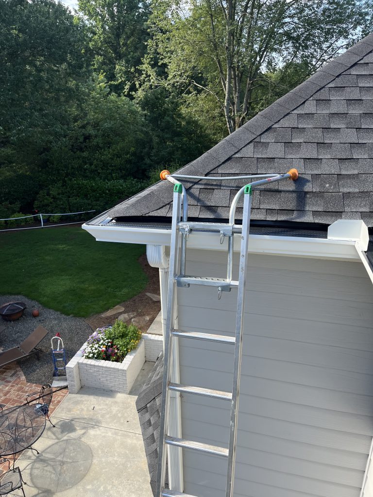 Get your gutters cleaned for $275! Knight Roofing and Gutters services homes in Northeast Georgia providing roof repairs, roof replacements, fascia repairs, gutter repairs, gutter replacements, gutter cleanings, and gutter cover installations.